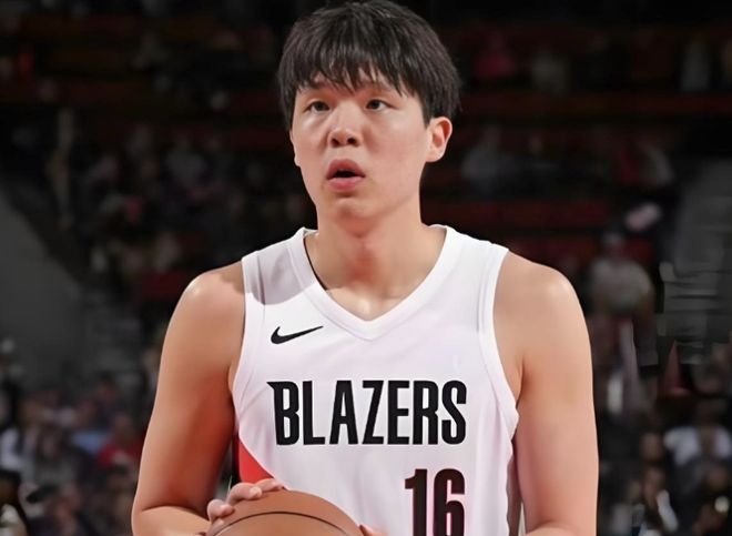 杨瀚森巨大危机：连续两场被弃用 还剩6天决定是否执行第3年选项